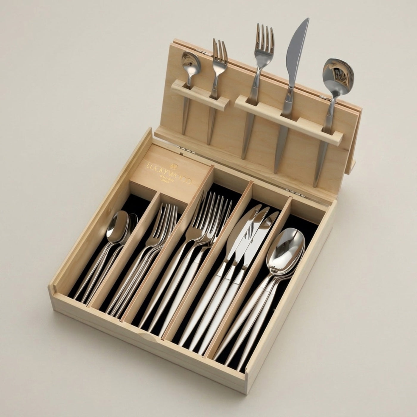 20-piece LUCKYWOOD Dinner Set displayed in its included wooden presentation box